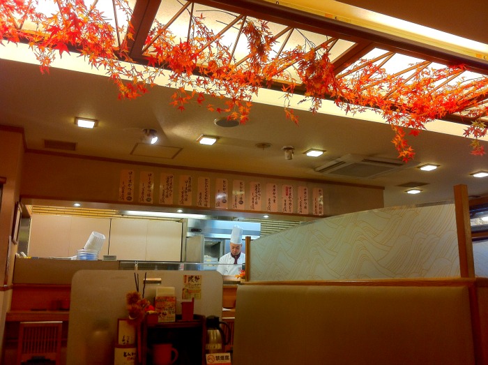 Cocinan a la vista de todos