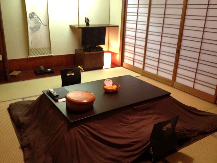 Ejemplo de kotatsu moderno